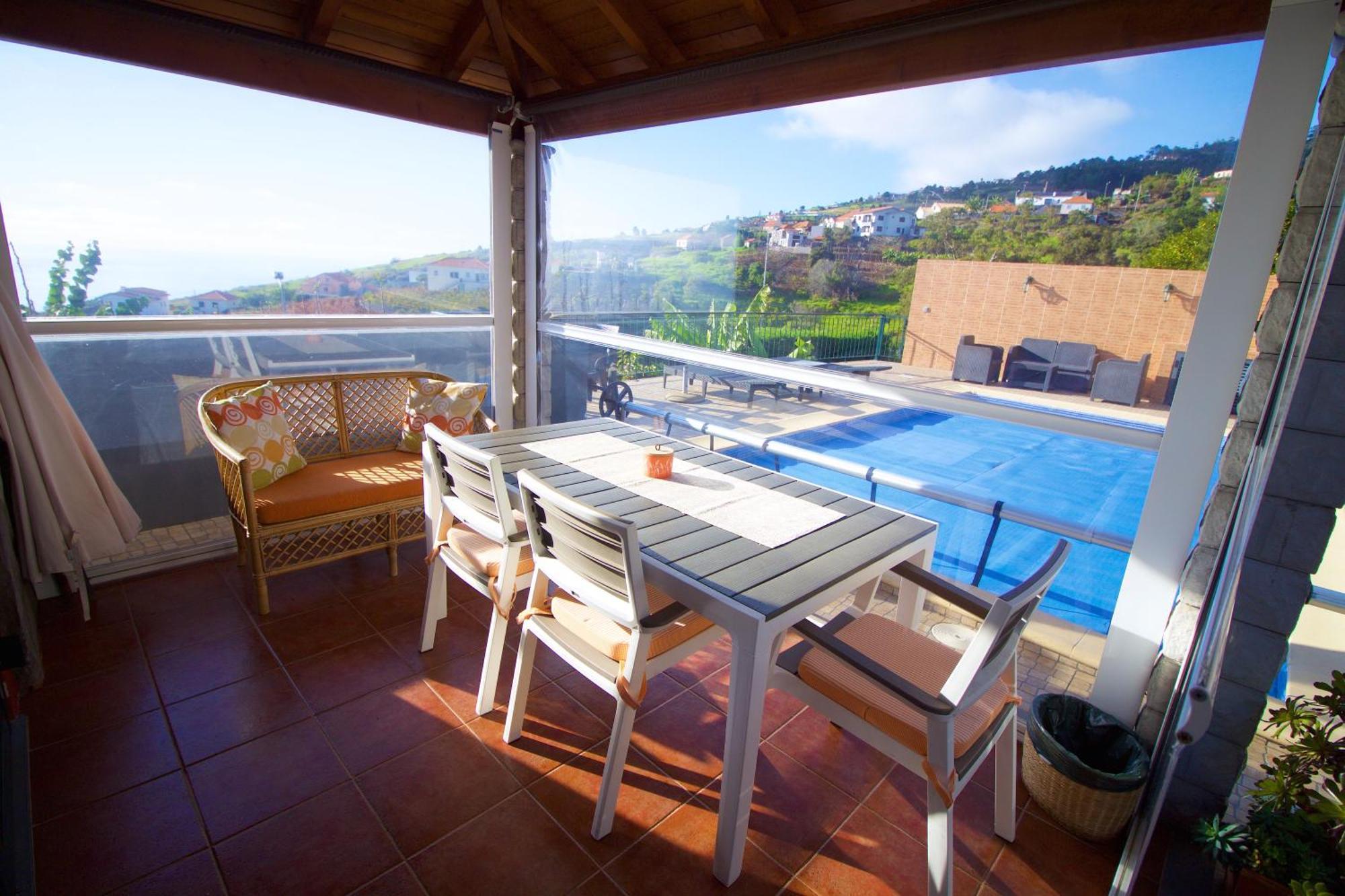 Casa Da Rainha Bungallow Estreito Da Calheta Εξωτερικό φωτογραφία