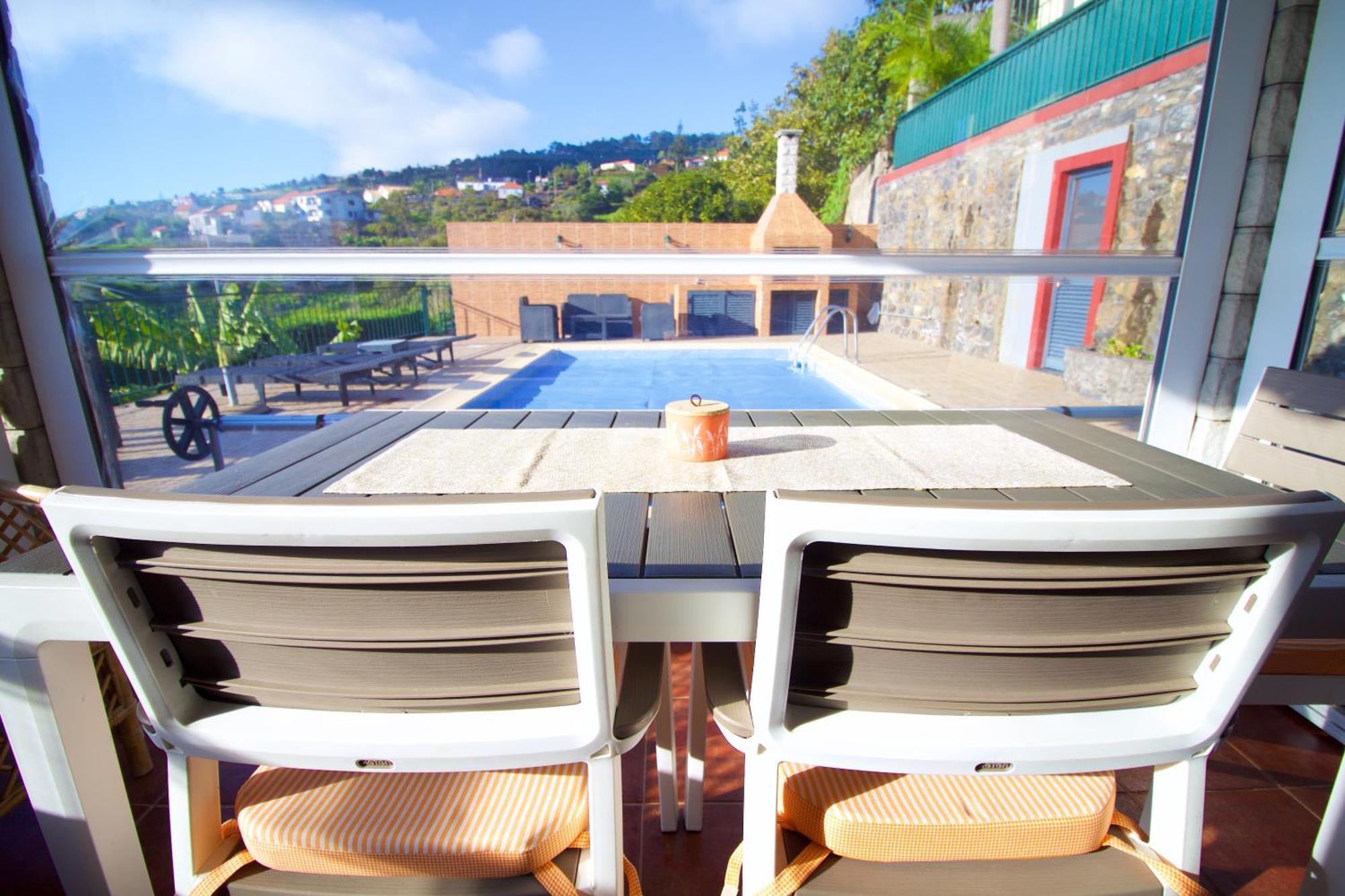 Casa Da Rainha Bungallow Estreito Da Calheta Εξωτερικό φωτογραφία
