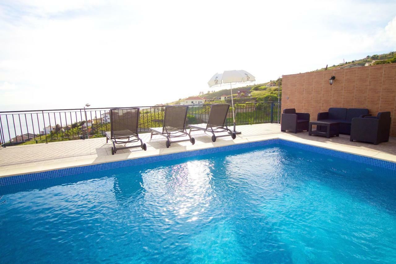 Casa Da Rainha Bungallow Estreito Da Calheta Εξωτερικό φωτογραφία