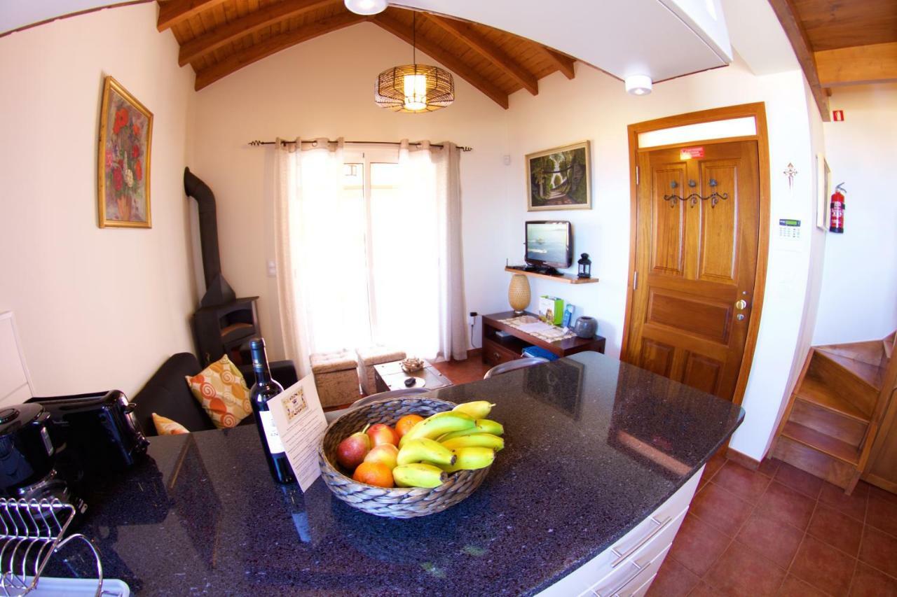 Casa Da Rainha Bungallow Estreito Da Calheta Εξωτερικό φωτογραφία