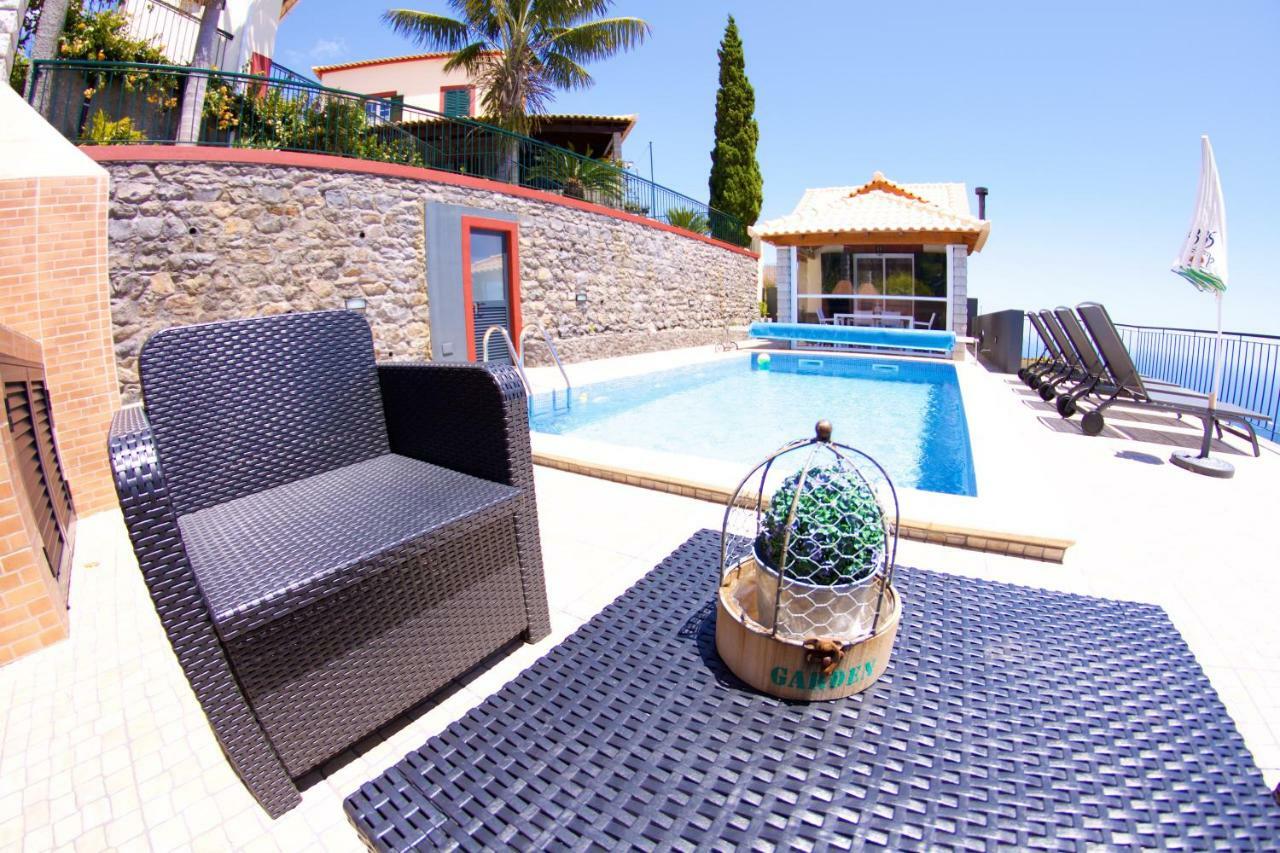 Casa Da Rainha Bungallow Estreito Da Calheta Εξωτερικό φωτογραφία
