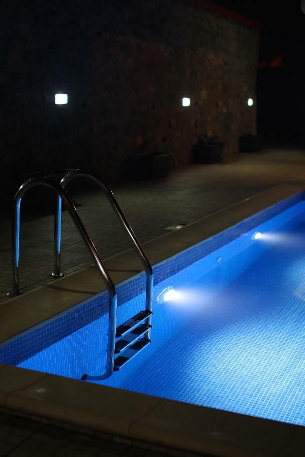 Casa Da Rainha Bungallow Estreito Da Calheta Εξωτερικό φωτογραφία